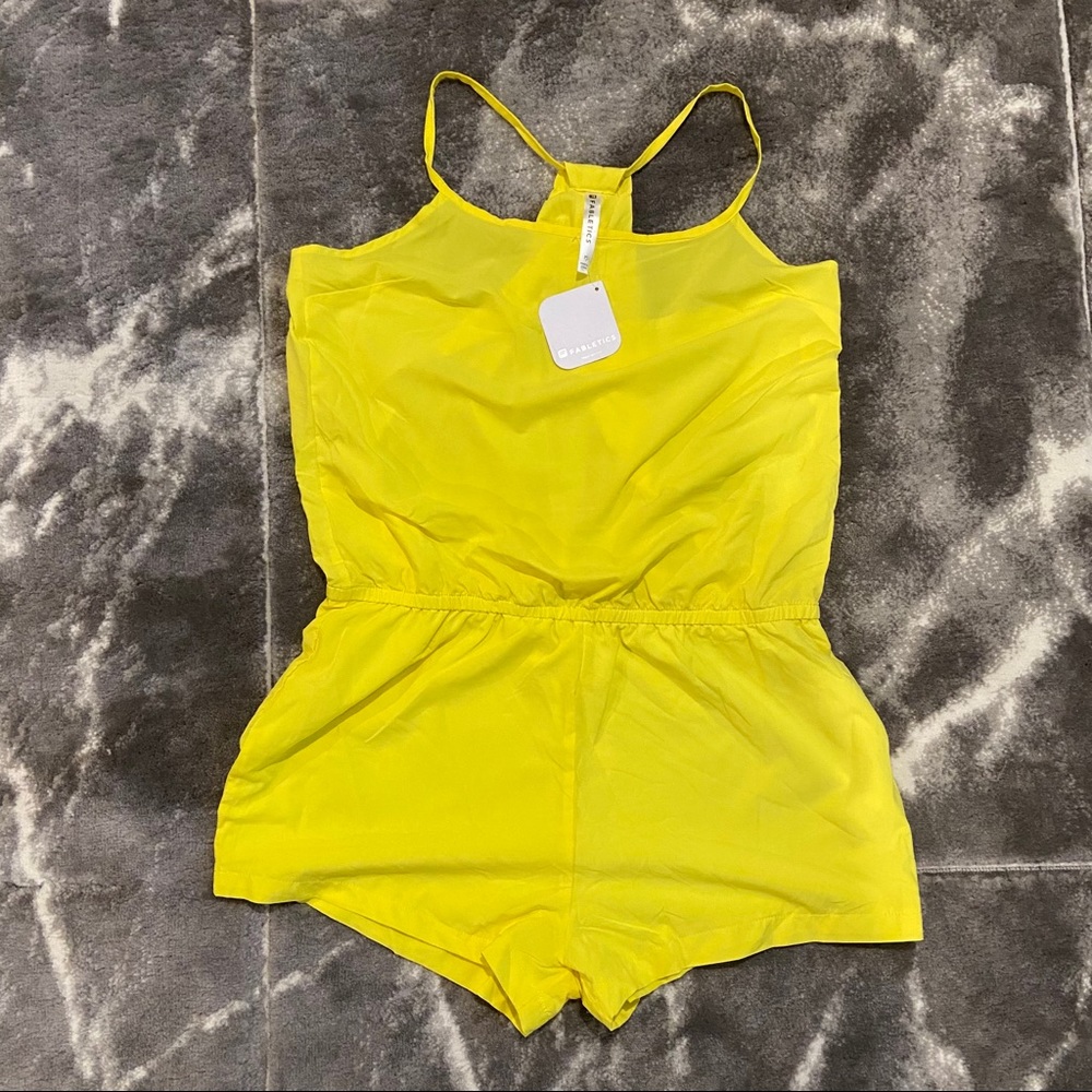 Yellow Fabletics Neema Romper - Picture 3 of 9